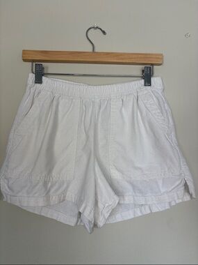 Universal Thread White Elastic-Waist Casual Shorts 55% linen